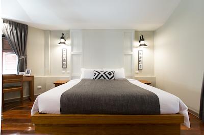 پرینس تئاتر هریتیج است