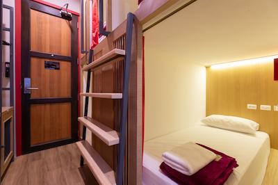 پرینس تئاتر هریتیج است