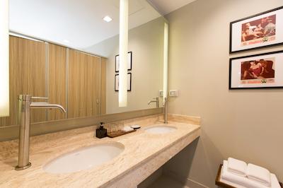 پرینس تئاتر هریتیج است