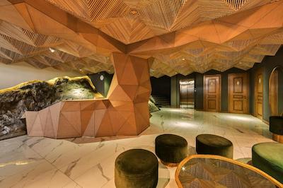 آمانته ناریکالا هتل