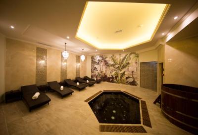 گولدن پالاس بوتیک هتل