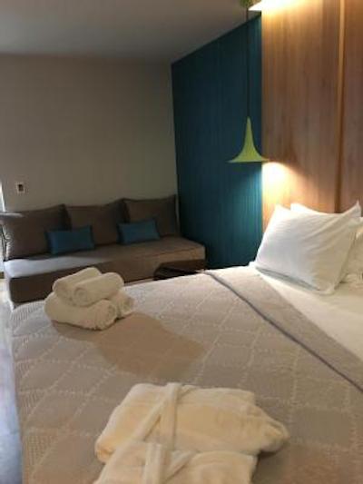 360 دیگریز پوپ آرت هتل