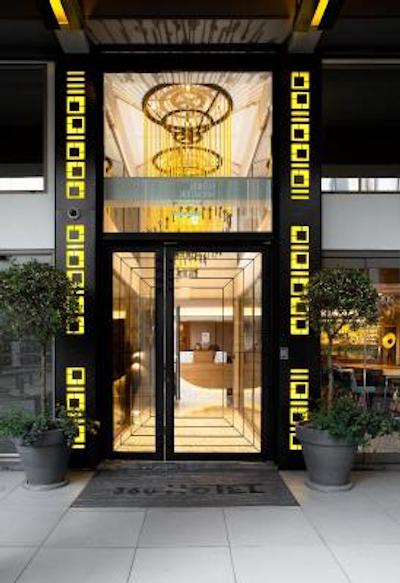 360 دیگریز پوپ آرت هتل