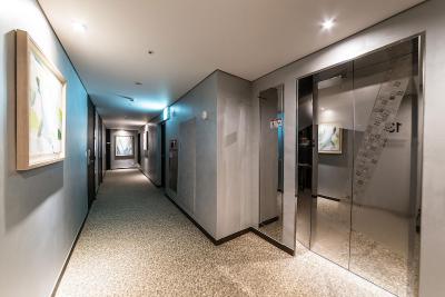 لومیا هتل2 دنگدامون