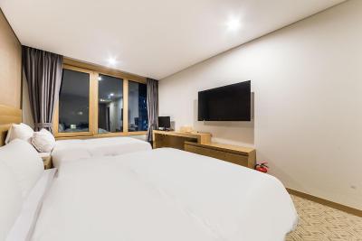 لومیا هتل2 دنگدامون