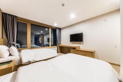 لومیا هتل2 دنگدامون