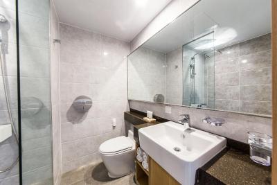 لومیا هتل2 دنگدامون