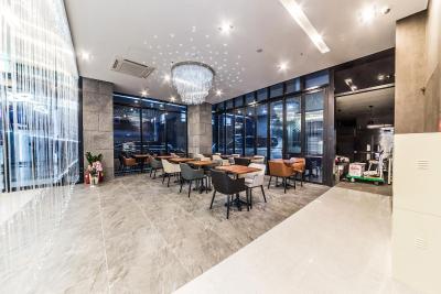 لومیا هتل2 دنگدامون