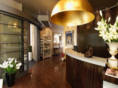 ای هتل کریستال پالاس