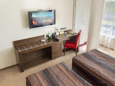 ای هتل کریستال پالاس