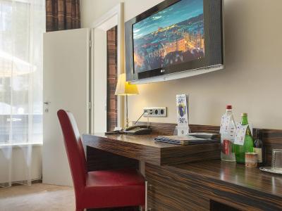 ای هتل کریستال پالاس