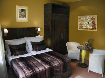 ای هتل کریستال پالاس