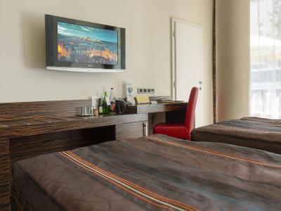 ای هتل کریستال پالاس