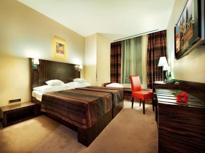 ای هتل کریستال پالاس