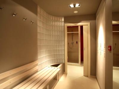 ای هتل کریستال پالاس