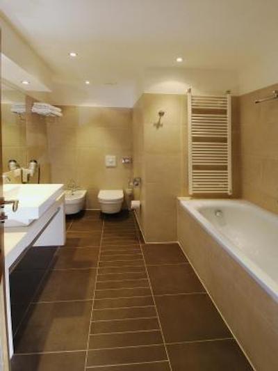 ای هتل مانز