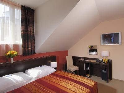 ای هتل مانز