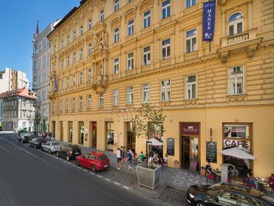 ای هتل مانز