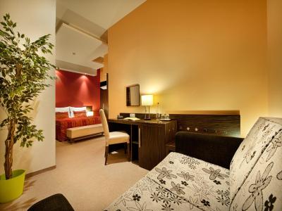 ای هتل مانز