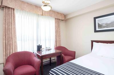 ساندمان هتل کسنل