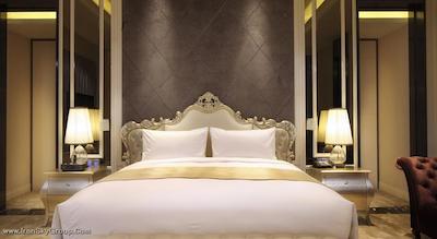 دابل تری بای هیلتون گوانگژو