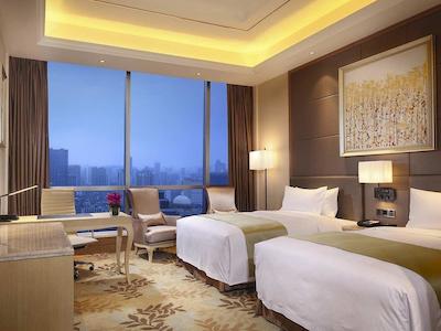 دابل تری بای هیلتون گوانگژو