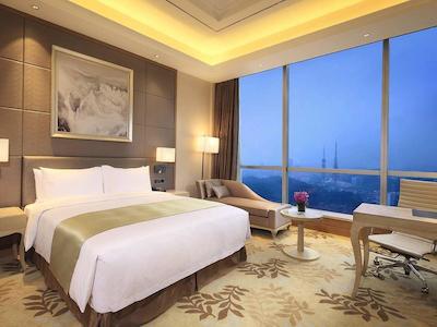 دابل تری بای هیلتون گوانگژو