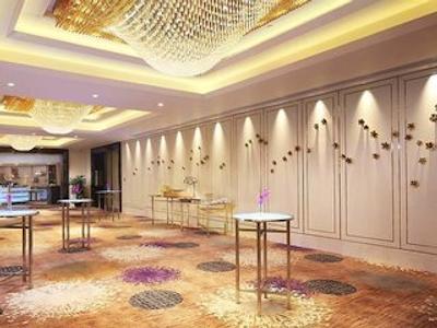 دابل تری بای هیلتون گوانگژو