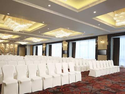 دابل تری بای هیلتون گوانگژو