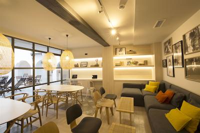 فر یو هستل سویلا