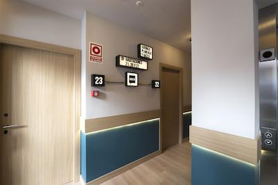 فر یو هستل سویلا