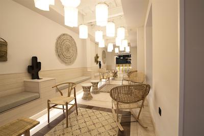 فر یو هستل سویلا