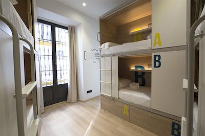 فر یو هستل سویلا