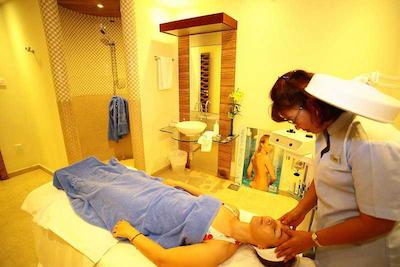 گولدن تولیپ خات اسپرینگز ریزرت اند اسپا