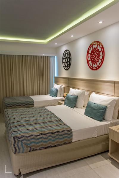 پارادیسُ پر پریا هتل