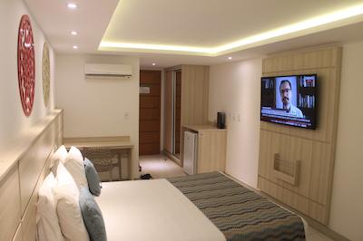 پارادیسُ پر پریا هتل