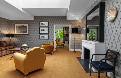 هتل د بری ا لوکسوری کالکشن هتل پاریز