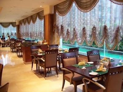 گرند اینترنشنال