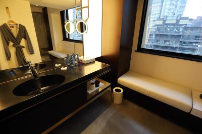 شانگهای جینگان سیتیگو هتل