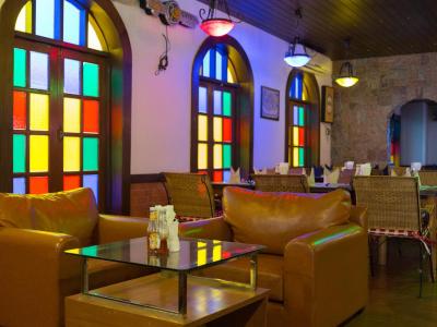 ایسترن گرند پالاس