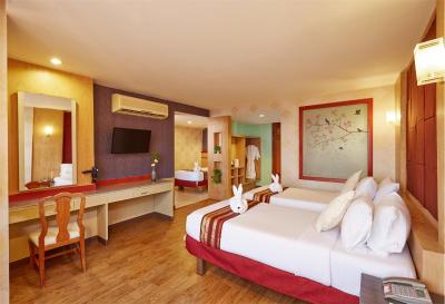 ایسترن گرند پالاس