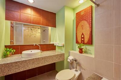 ایسترن گرند پالاس