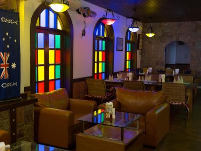 ایسترن گرند پالاس