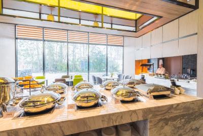 اتور هتل شانگهای اینترنشنال توریسم اند ریزورتس زون برانچ