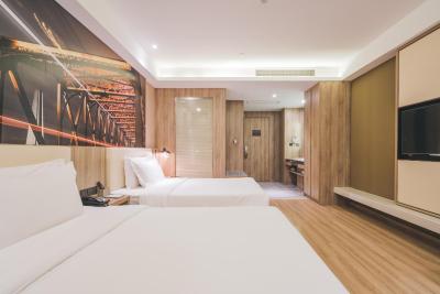 اتور هتل شانگهای اینترنشنال توریسم اند ریزورتس زون برانچ