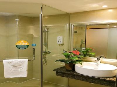 گرینتری این گوانگکسی نانینگ بیشا اونو پرون