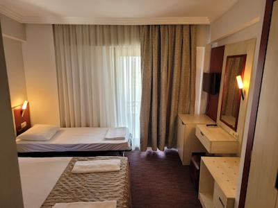 کارنا گاردن