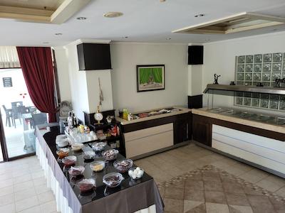 کارنا گاردن