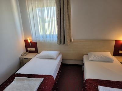 کارنا گاردن