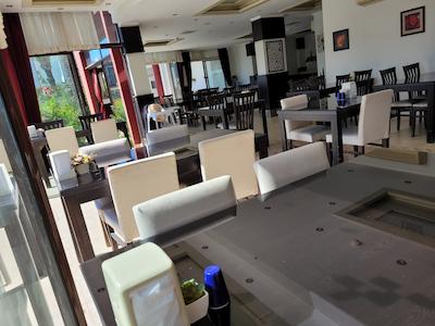 کارنا گاردن